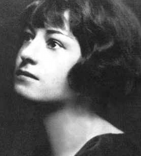 Photograph of young Dorothy Parker.